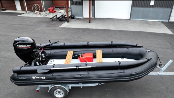 inflatable jet boat with air floor and mercury 40hp jet outboard